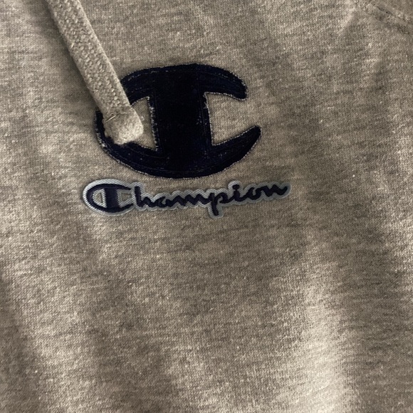 sweatshirt - Picture 2 of 3